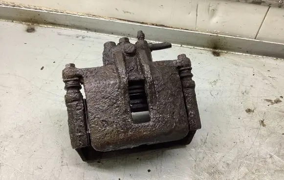 Toyota Corolla E120 E130 Front brake caliper