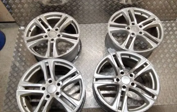 Volkswagen Touareg II R20 alloy rim 