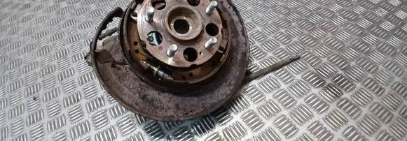 Honda CR-V Rear wheel hub spindle/knuckle 