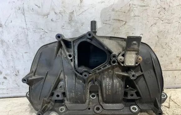 Volkswagen Golf V Intake manifold 03C129711AE