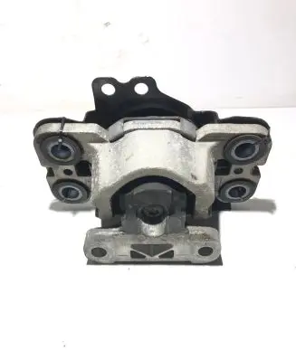 Volvo S60 Engine mount bracket 31316876