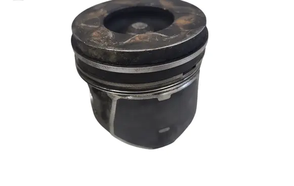 Volvo V50 Piston 