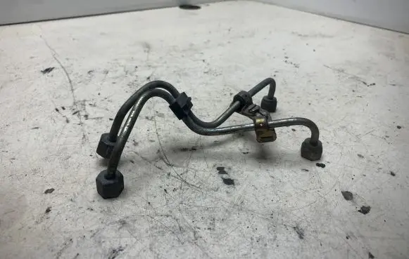 Opel Astra H Fuel injector supply line/pipe 