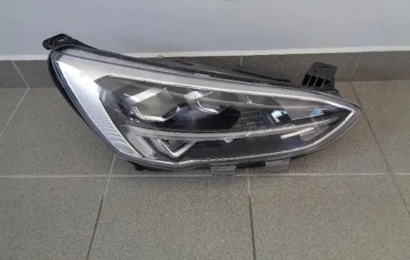 Ford Focus Headlight/headlamp JX7B13E014ME