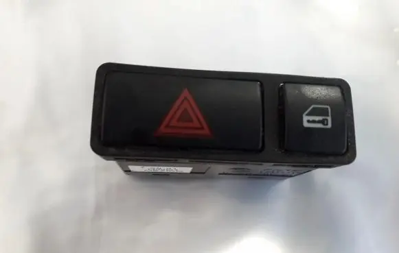 BMW 3 E46 Hazard light switch 61318368920 61.31-8368920