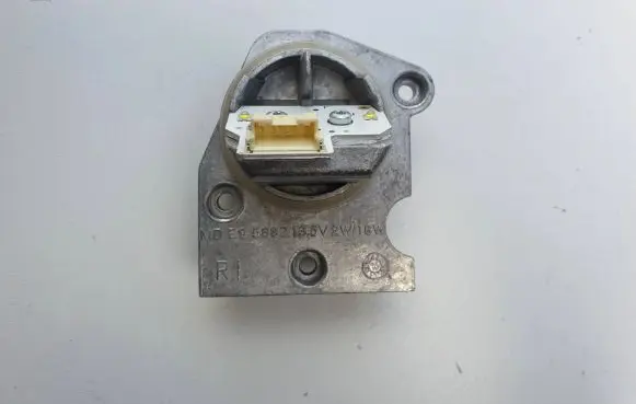 BMW X1 E84 LED ballast control module b006727C 7814299200251CA