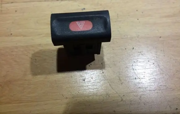Opel Vectra B Hazard light switch 90493604 90494406 90457316