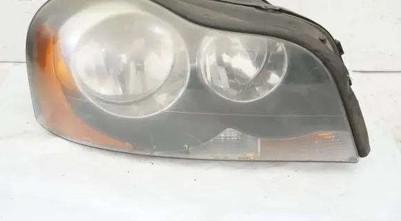 Volvo XC90 Headlight/headlamp 30744008