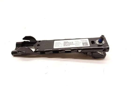 Tesla Model 3 Seat belt height adjuster 1068130-01-B