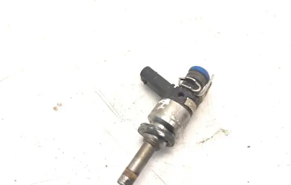 Fuel injector