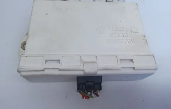 Alfa Romeo 156 Comfort/convenience module 60689791