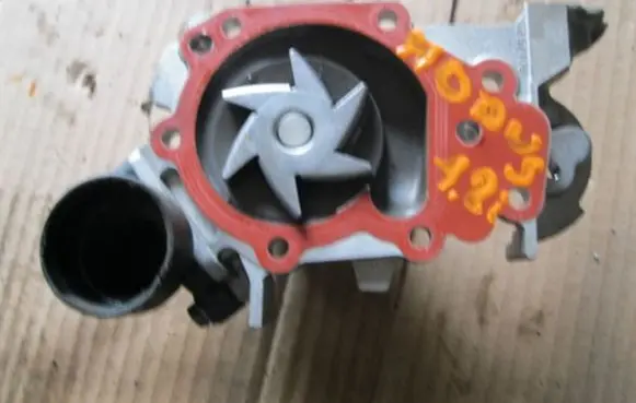 Renault Modus Water pump