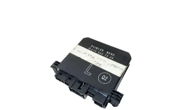Mercedes-Benz E W210 Door control unit/module 2108207526 7193739