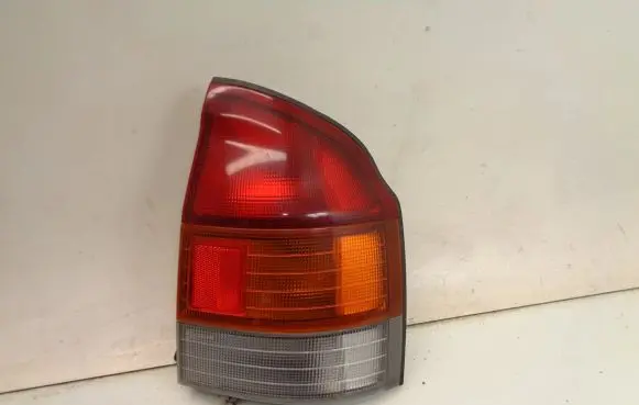 Mazda 323 F Rear/tail lights