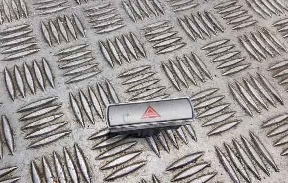 Ford S-MAX Hazard light switch 6m2t13a350
