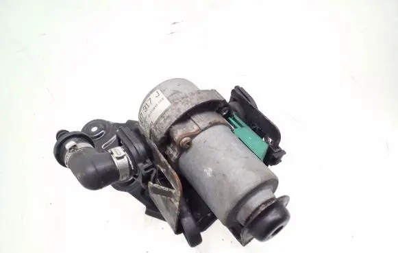 Audi A8 S8 D4 4H Vacuum pump 8E0927317J