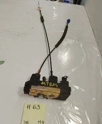 Opel Astra G Rear door lock 90561157