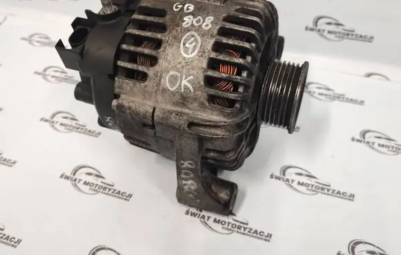 BMW 3 E92 E93 Generator/alternator 7802471