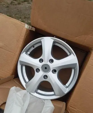 Fiat Freemont R16 alloy rim W19215004T09