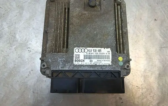 Audi Q7 4L Engine control unit/module 4E1907409B