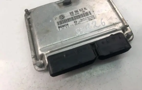 Seat Ibiza IV (6J,6P) Engine control unit/module ECU 038906019NL 0281012276