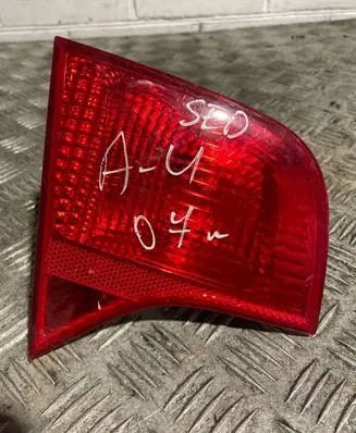 Audi A4 S4 B7 8E 8H Tailgate rear/tail lights 8E5945093A