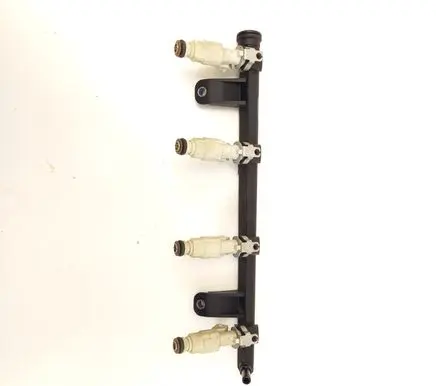 Dacia Sandero Fuel main line pipe 8200494284
