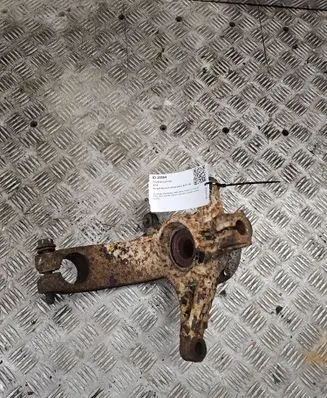 Front wheel hub spindle knuckle