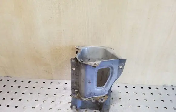 Honda CR-V Battery bracket 