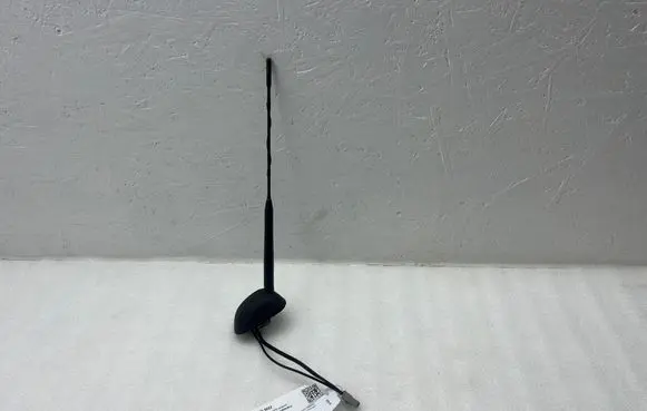 Suzuki Vitara (LY) Aerial GPS antenna 