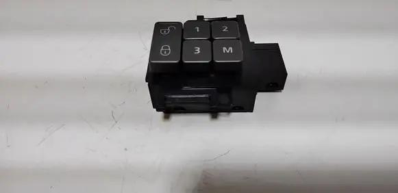 Land Rover Discovery 4 - LR4 Central locking switch button CH2214776AA