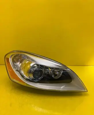 Volvo V60 Headlight/headlamp 30763136