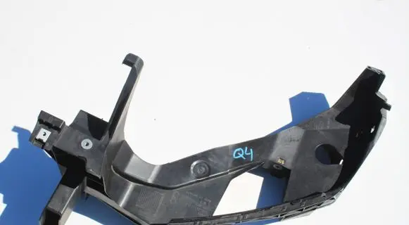 Audi Q4 e-tron Headlight/headlamp mounting bracket 89A805325A