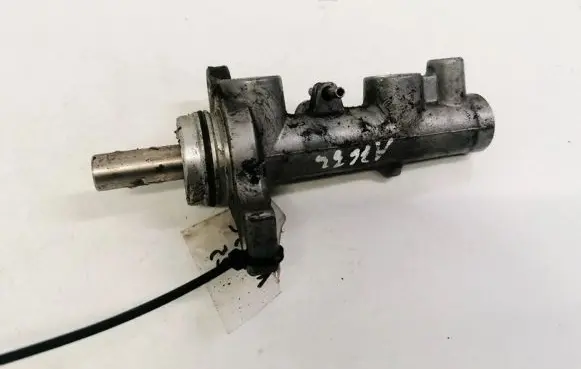 Subaru Legacy Master brake cylinder
