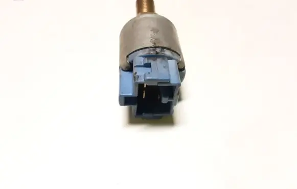 Toyota Land Cruiser (J100) Brake pedal sensor switch