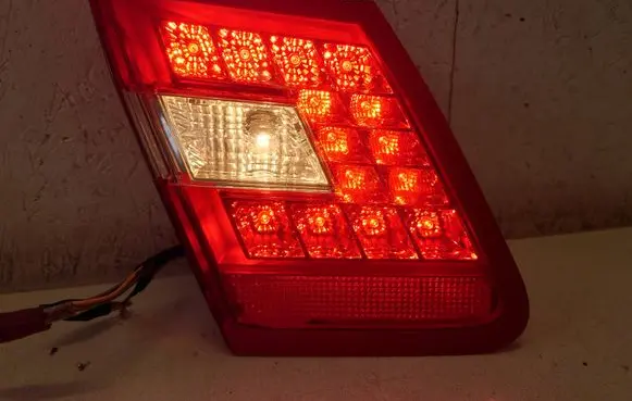 Mercedes-Benz E W212 Tailgate rear/tail lights A2128200764