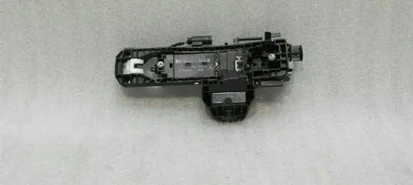 Mercedes-Benz CLS C218 X218 Front door exterior handle/bracket A2047602334