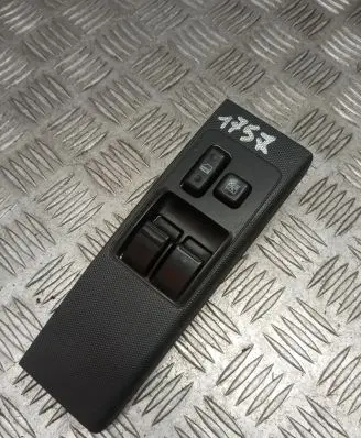 Toyota Corolla Verso AR10 Electric window control switch 54355669D