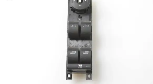 Ford Focus Electric window control switch AM5T14A132CA