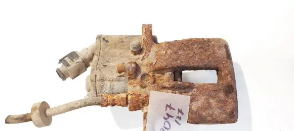 Rear brake caliper