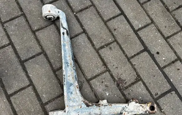 Volkswagen Transporter - Caravelle T4 Front lower control arm/wishbone