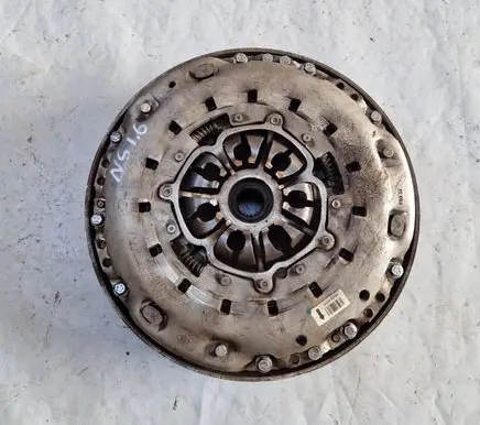 Nissan Qashqai Clutch set kit 123103008R