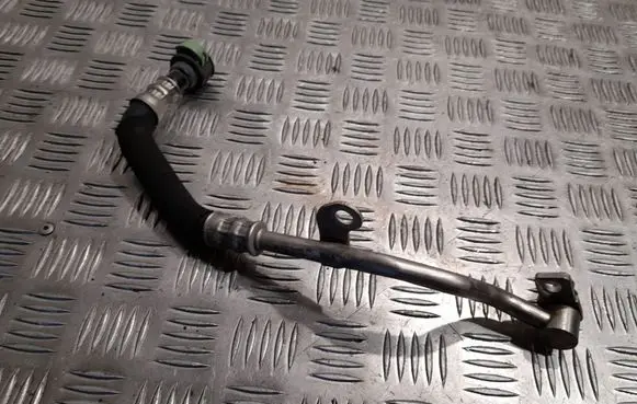 Audi Q7 4M Gearbox oil cooler pipe/hose 4M0317818K