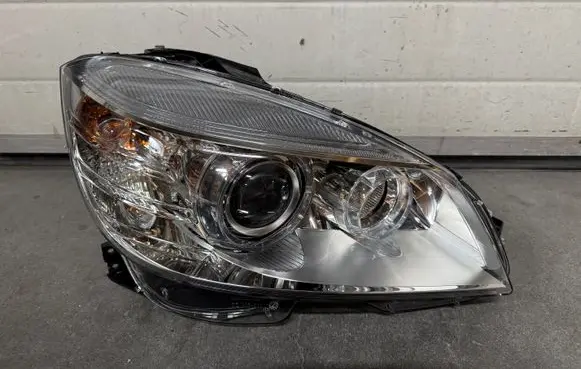 Mercedes-Benz C W204 Headlight/headlamp A2048203059