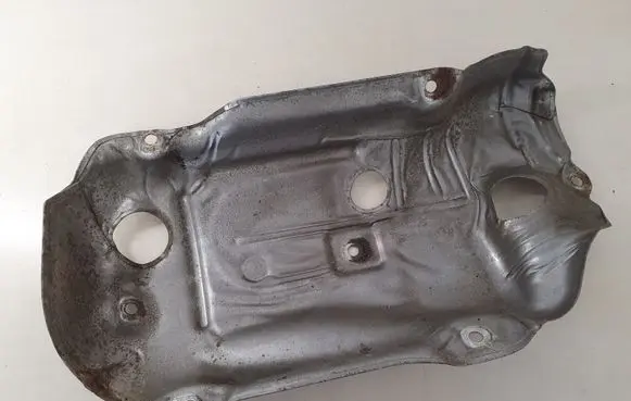 Opel Insignia A Exhaust heat shield 55562332