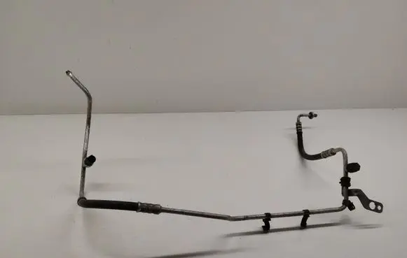 Dodge Nitro Air conditioning (A/C) pipe/hose 