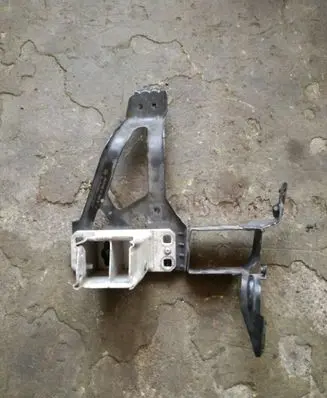 BMW 5 E60 E61 Front bumper mounting bracket 5164716348405
