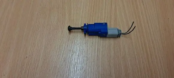 Renault Espace IV Brake pedal sensor switch 8200276359