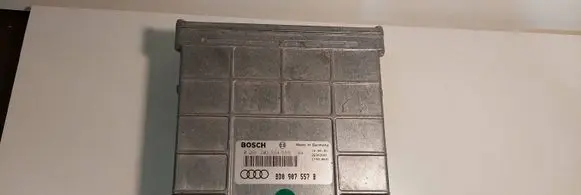 Audi A4 S4 B5 8D Engine control unit/module 8D0907557B 0261203564