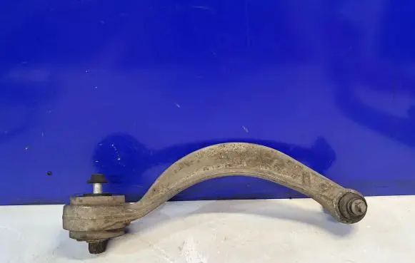 Jaguar XF X250 Front lower control arm/wishbone 3C256